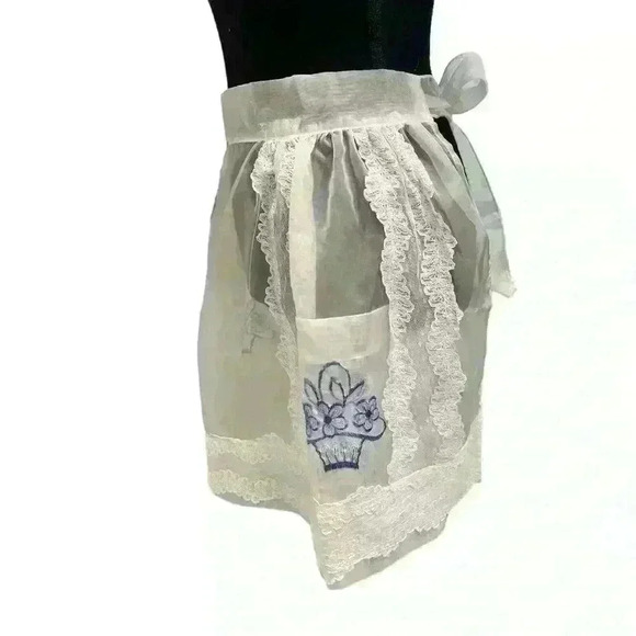 White Vintage Sheer Half Apron Lace Trim  Entertaining Mid Century Hostess - Picture 2 of 5